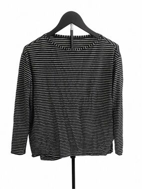 Striped Lululemon Black & White Long Sleeve Top